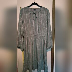 Old Navy Elegant Checkered Long Sleeve Dress